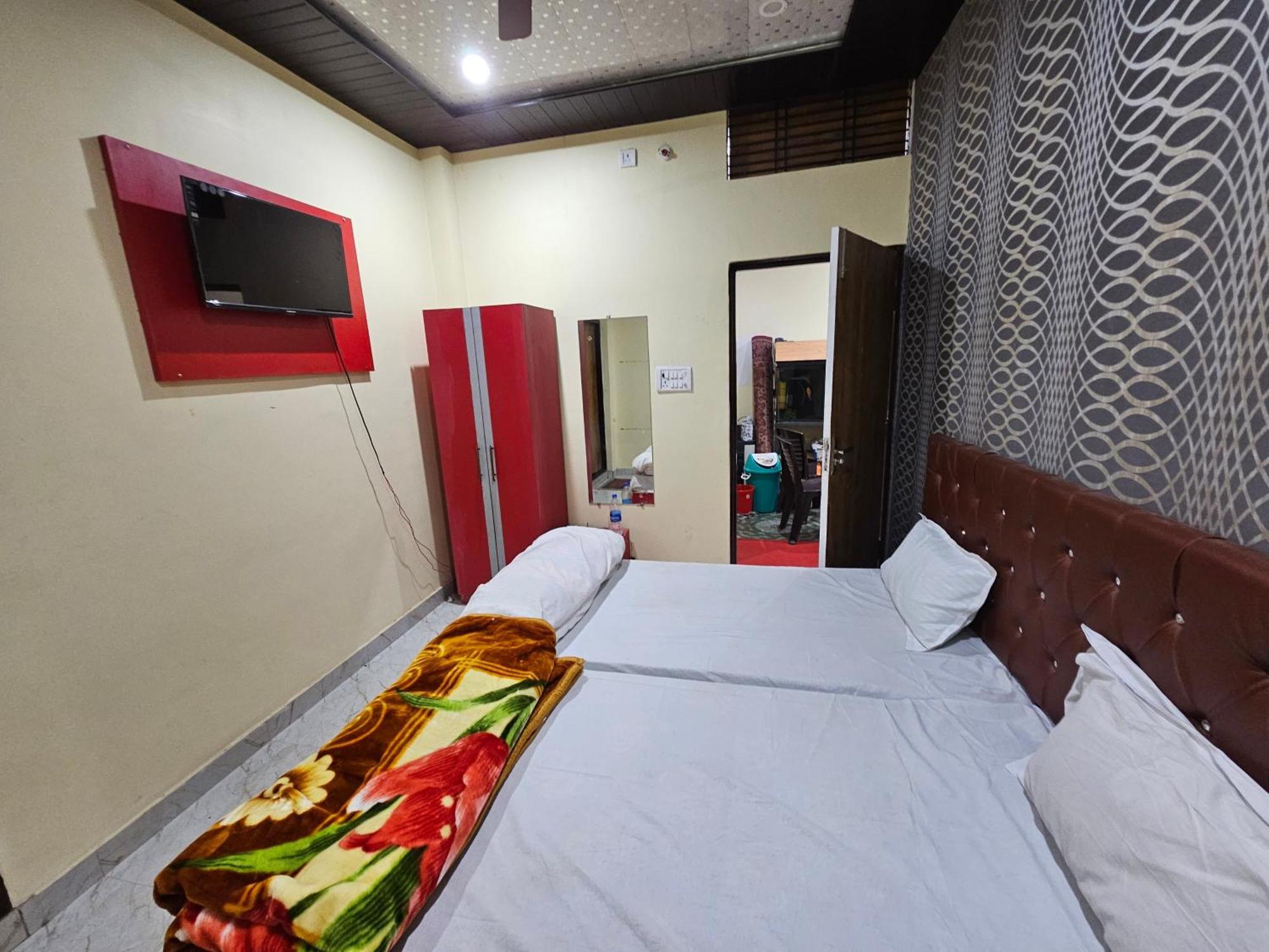 Hotel Kalika P Guest House Varanasi Exterior photo